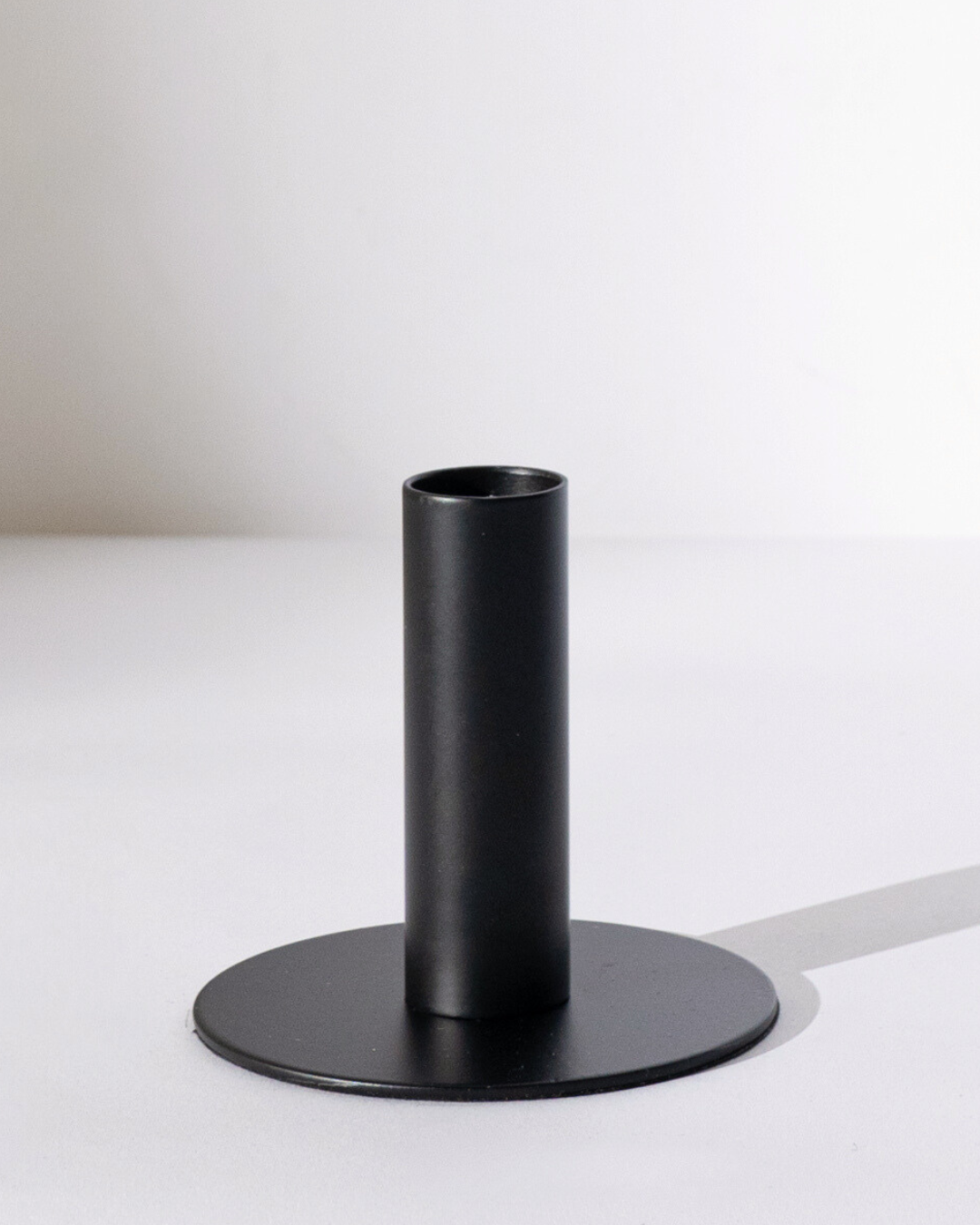 BLACK | PLATED CANDLE HOLDER