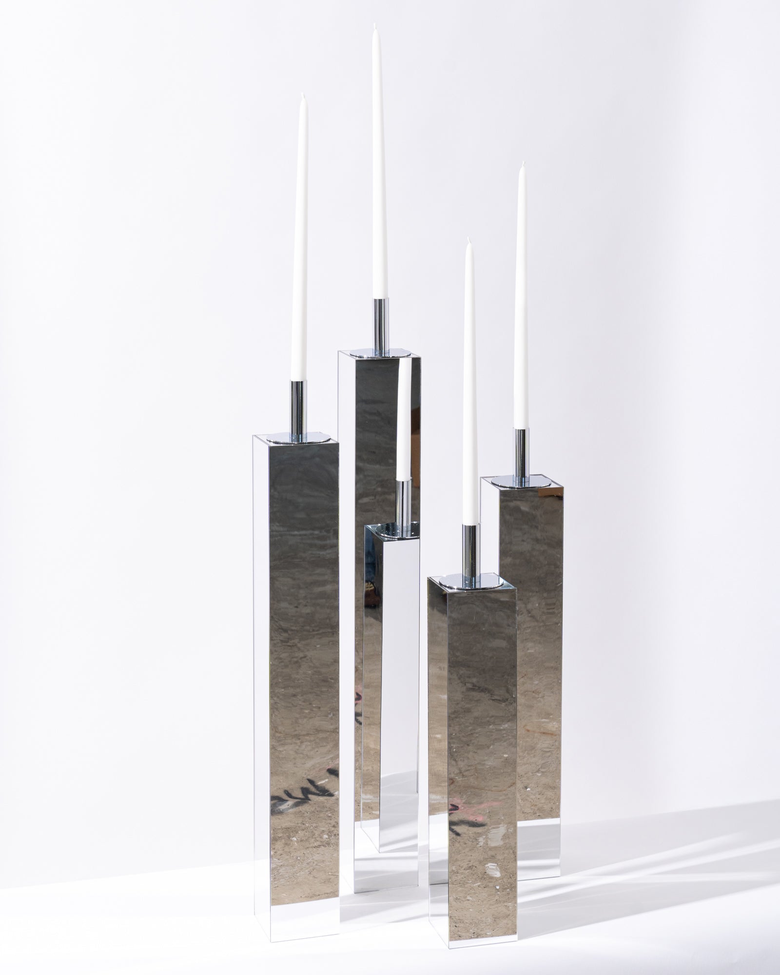 The Magic of Mirror Plinths for Events & the Home